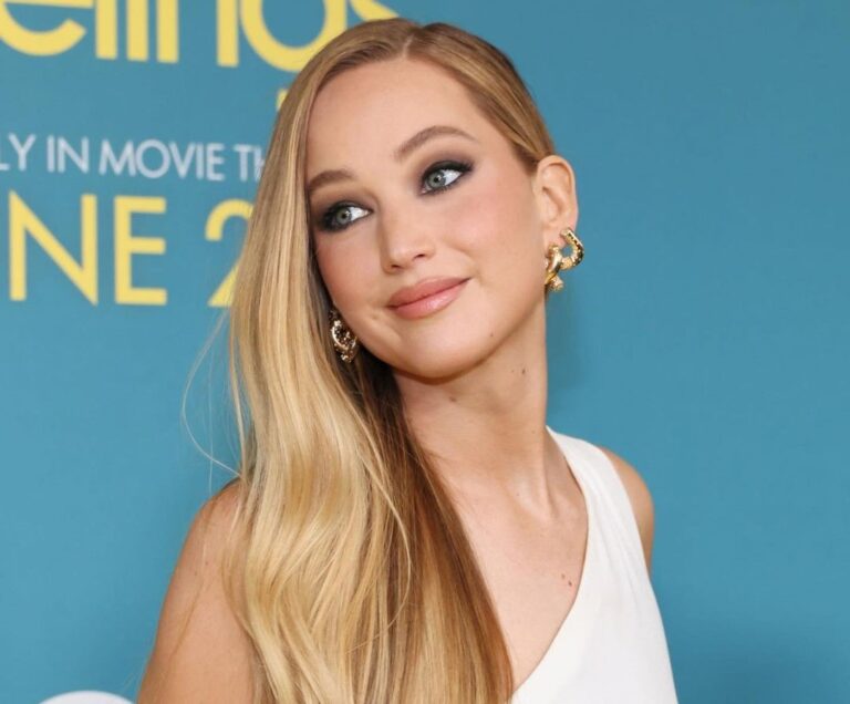 Is Jennifer Lawrence Trans?