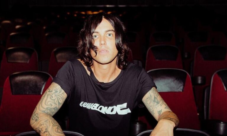 Is Kellin Quinn Trans?