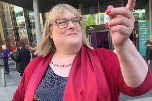 Is Annie Wallace Trans
